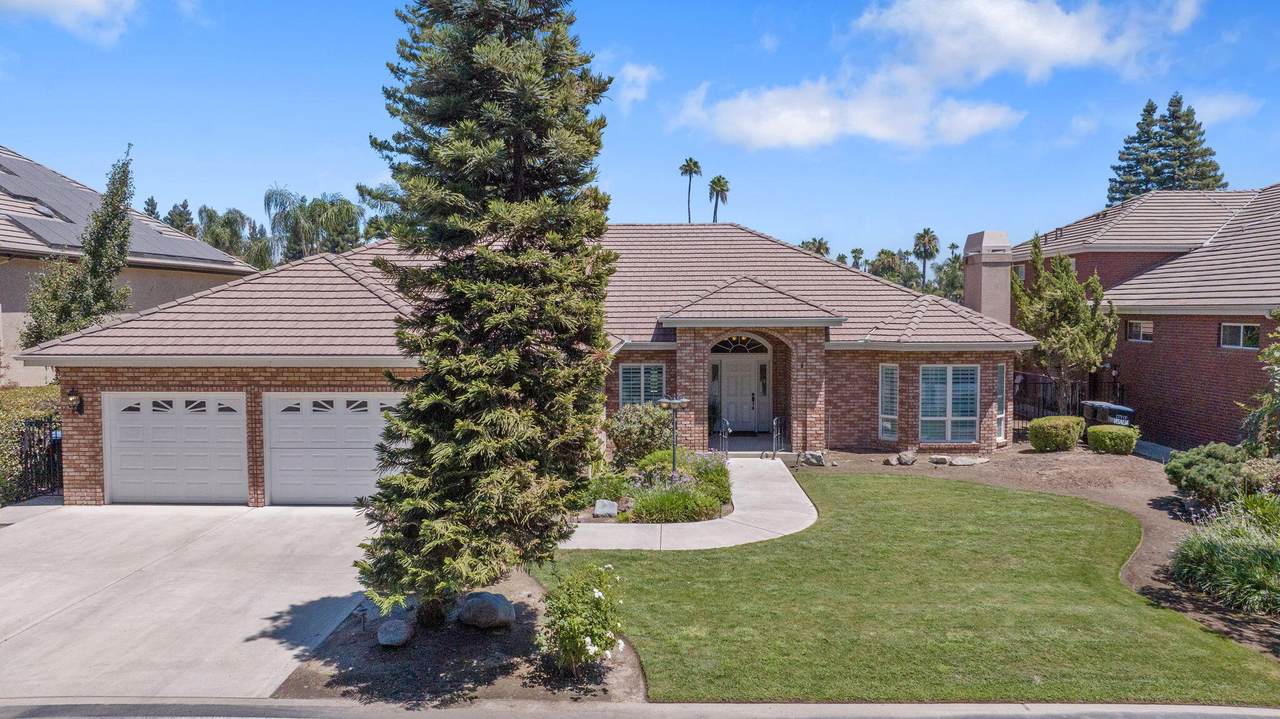 1516 Roeben Drive - Photo 1