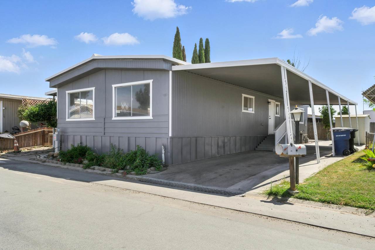 860-11 Grangeville Boulevard - Photo 1