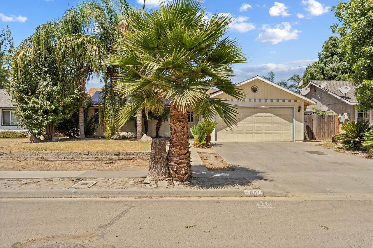 1851 Irwin Street - Photo 1