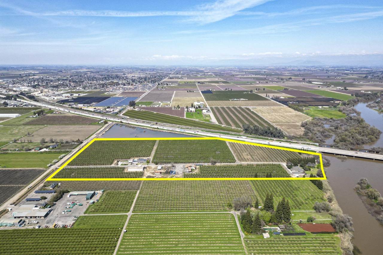 1710 Ave 388 - Photo 1