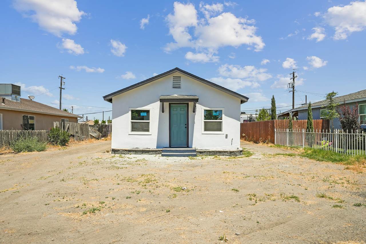 20352 4th Street - Photo 1