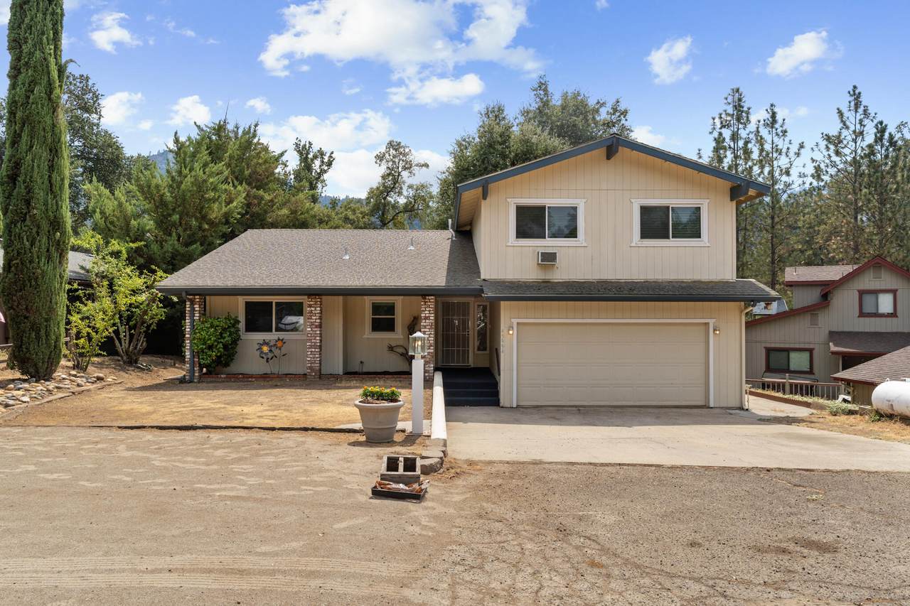45994 Beechwood Drive - Photo 1