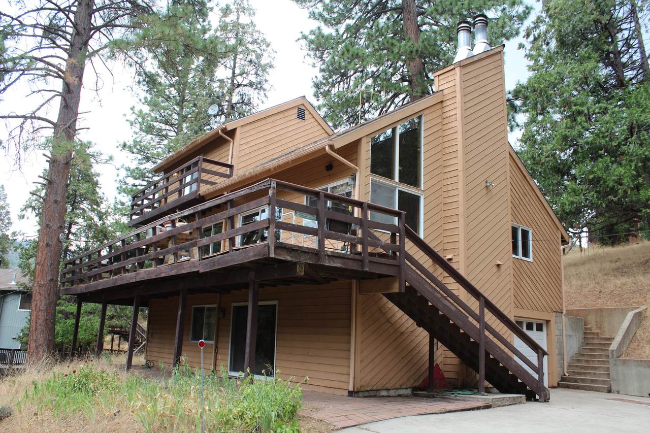 340 Mariposa Drive - Photo 1