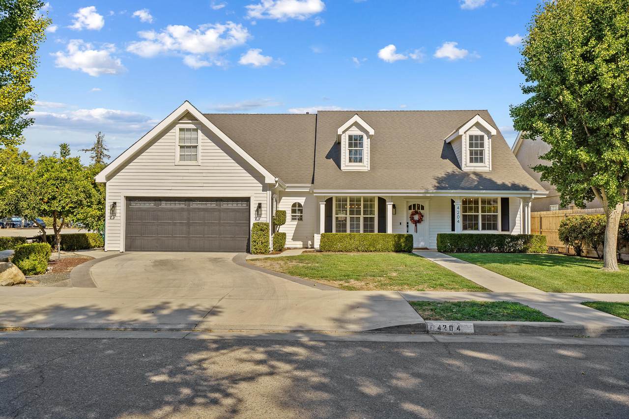 4204 University Street - Photo 1