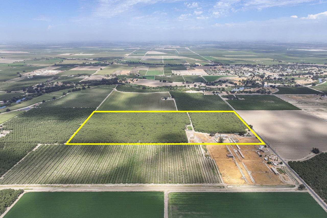 3948 13 1/4 Avenue - Photo 1