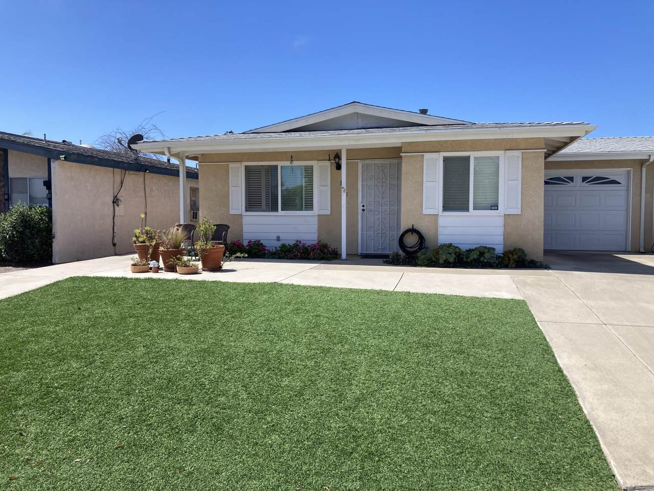 155 Lynne Street - Photo 1
