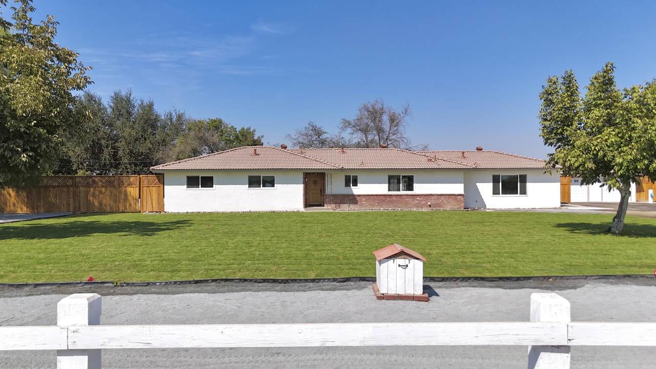 16862 Hanford Armona Road - Photo 1