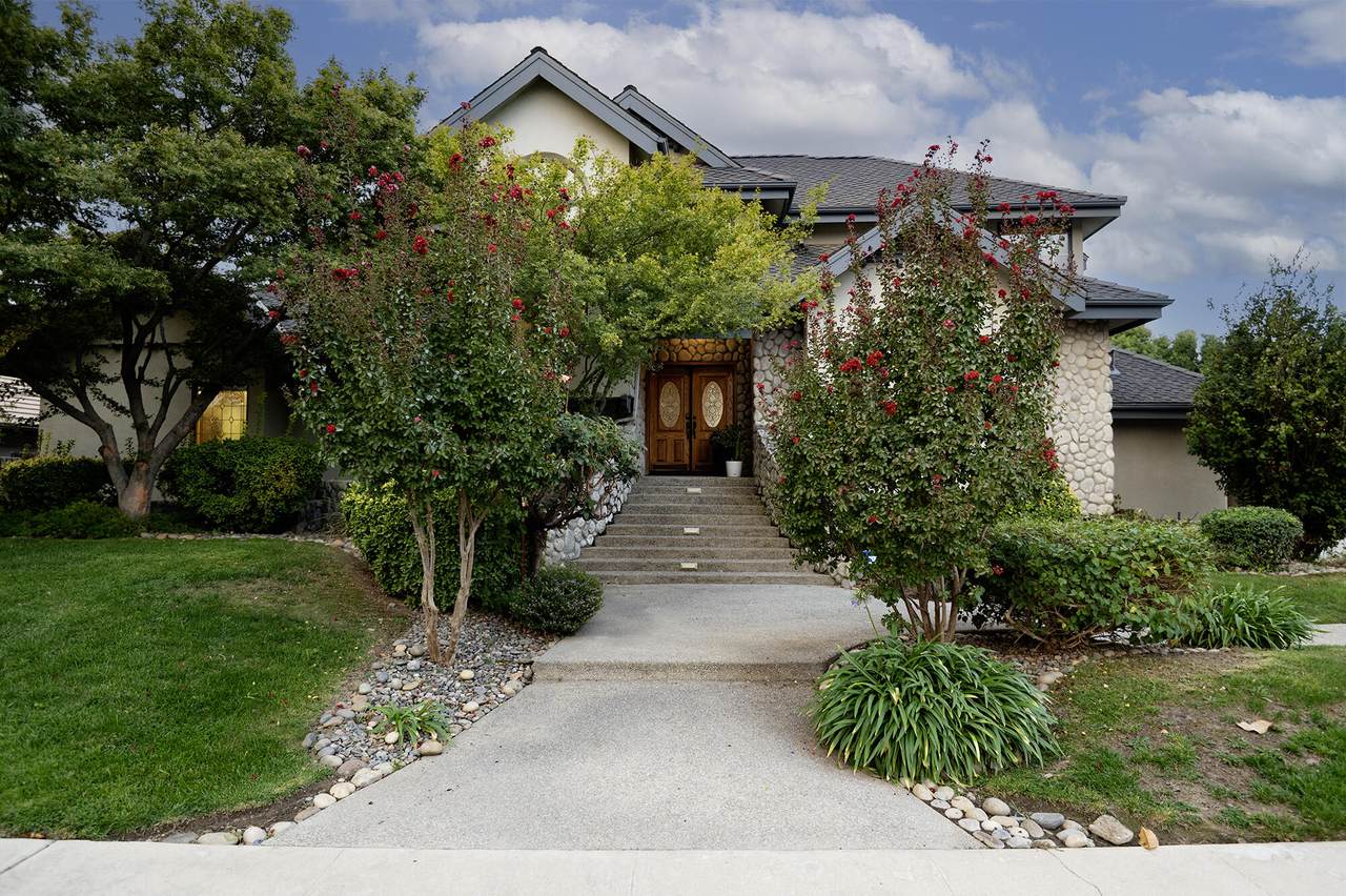 3735 Woodside Avenue - Photo 1