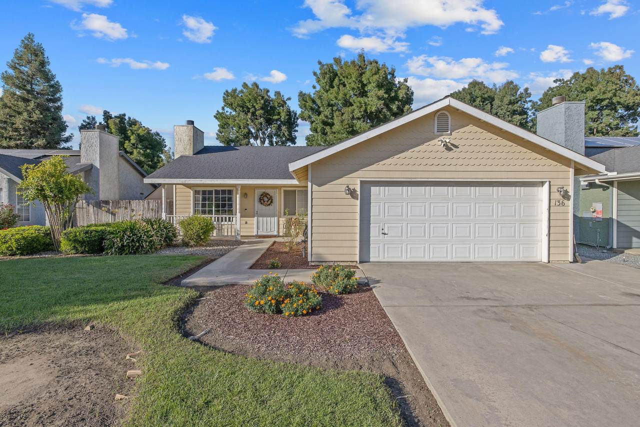 136 Loyola Avenue - Photo 1