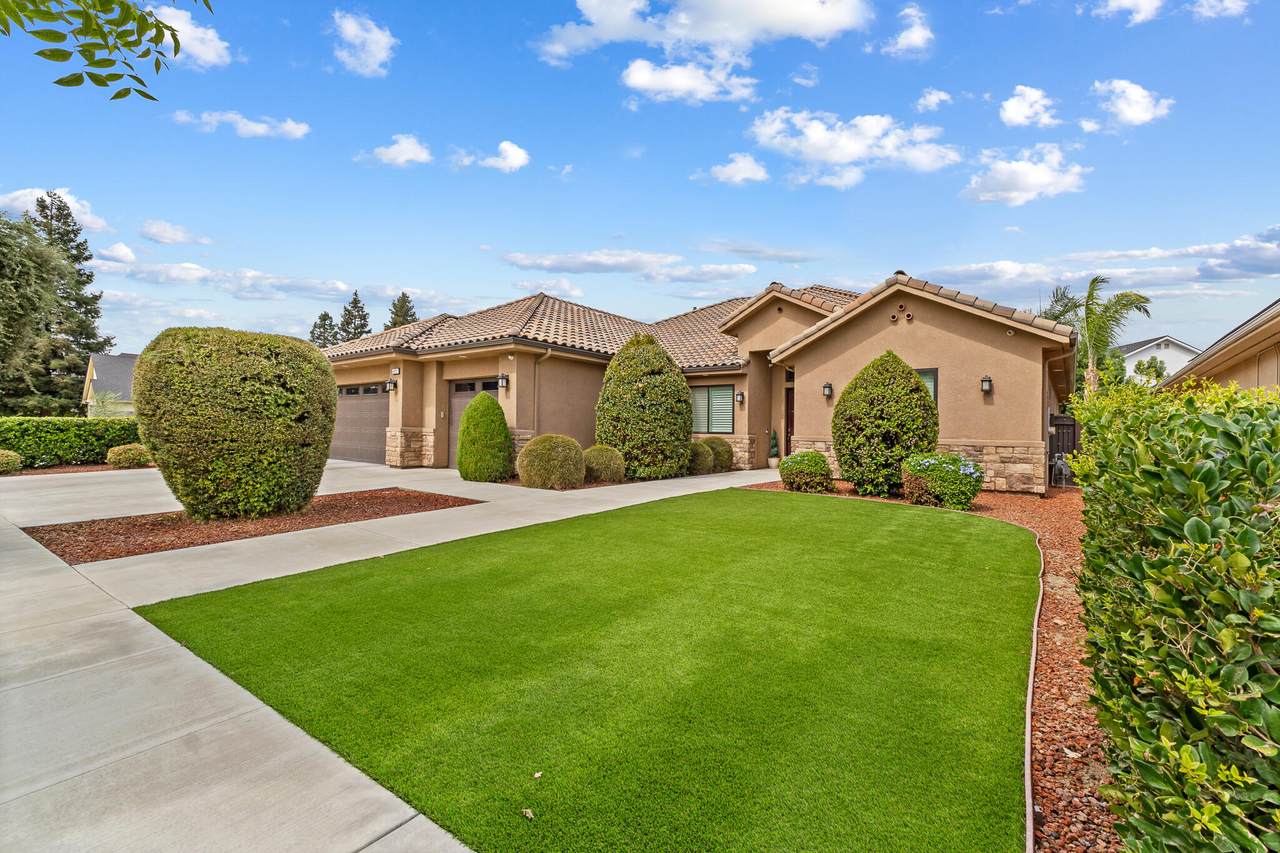 4812 Wren Avenue - Photo 1