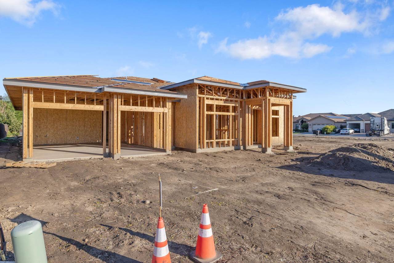 4250 Silvervale Street - Photo 1