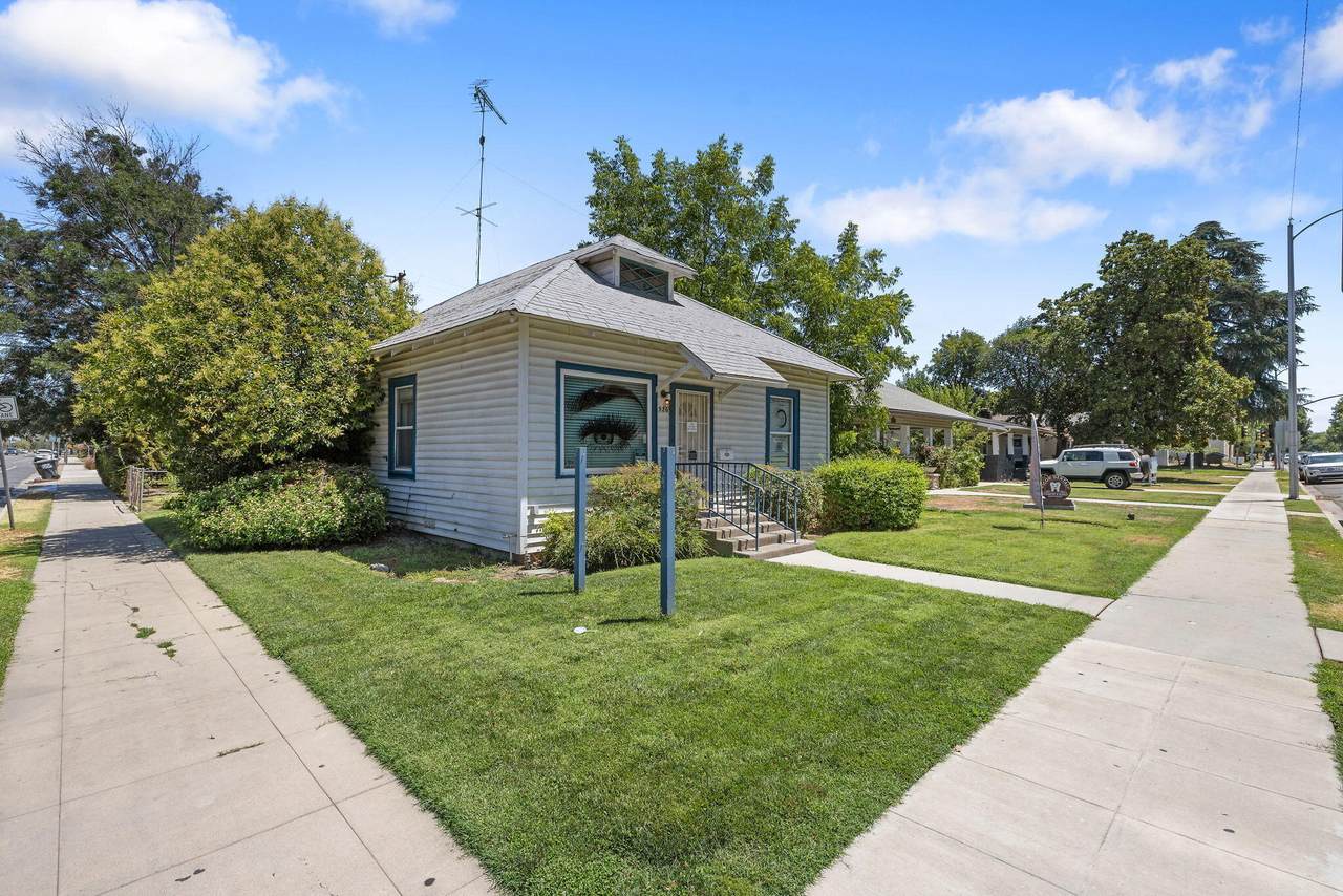 920 Main Street - Photo 1