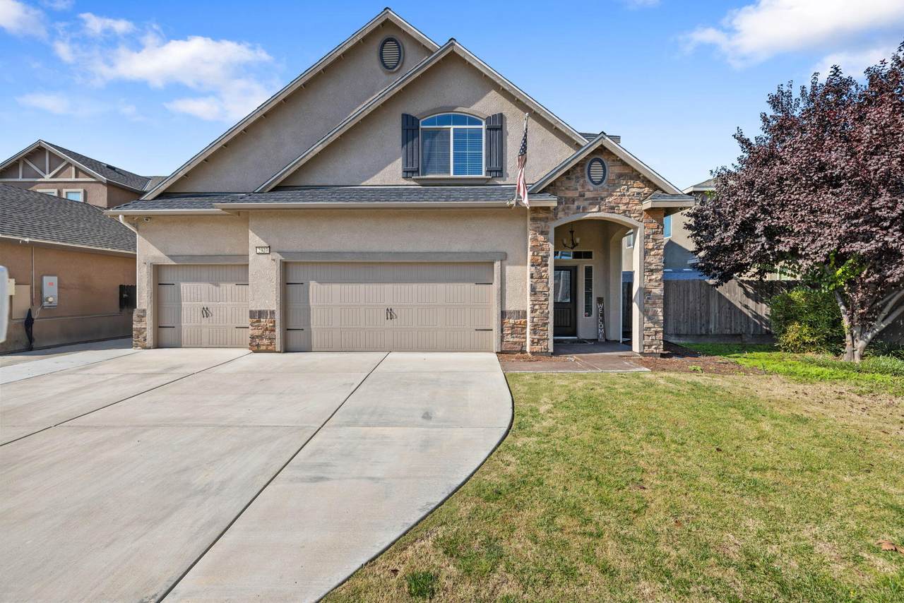 2327 Shady Street - Photo 1