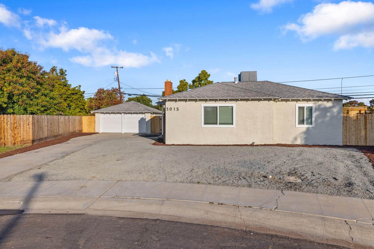 3015 Simpson Avenue - Photo 1