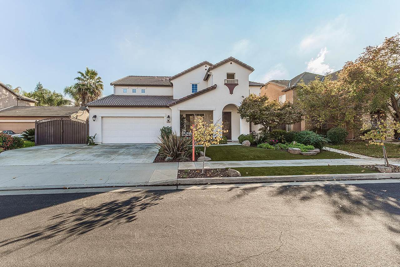 3046 Indianapolis Avenue - Photo 1