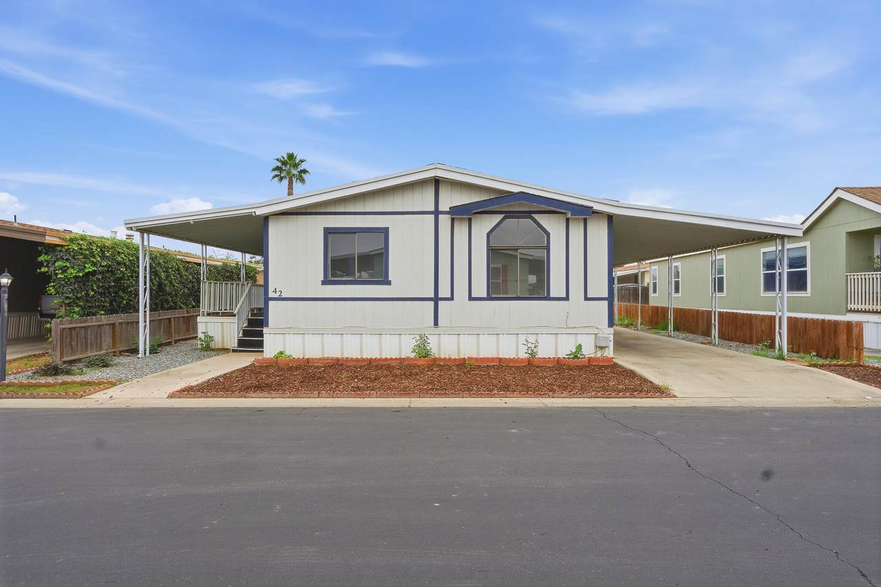 900-42 Rankin Road - Photo 1