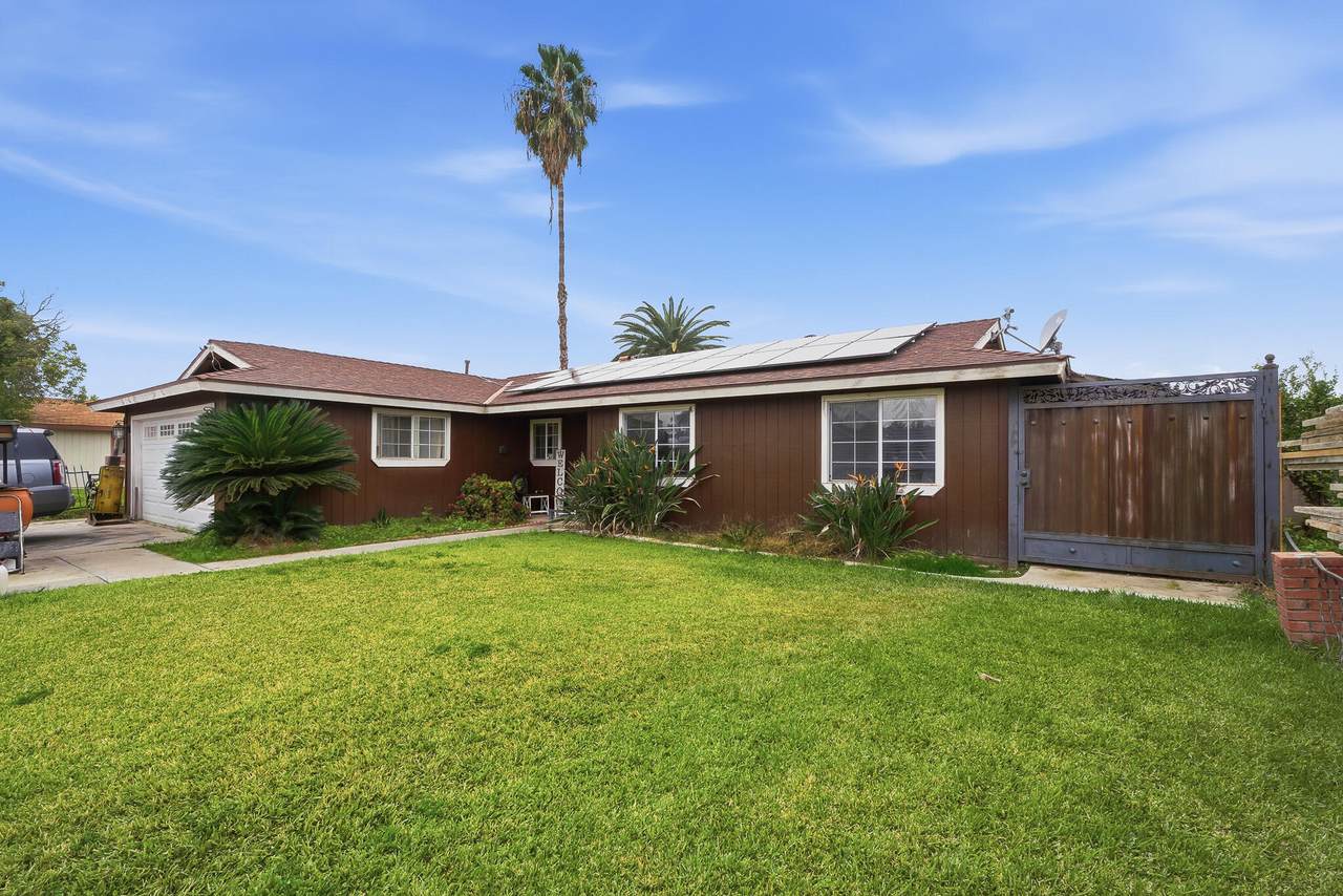 471 Delta Street - Photo 1