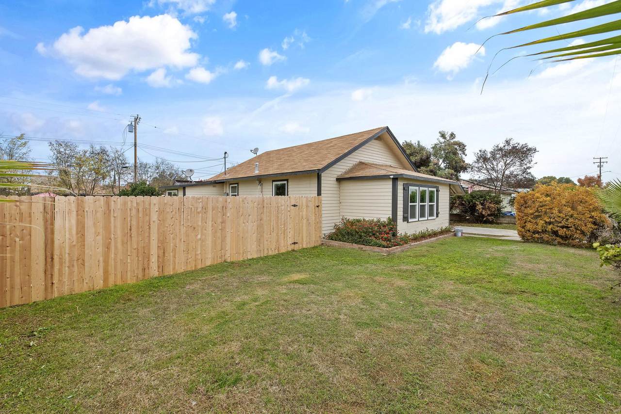 33239 Road 160 - Photo 1