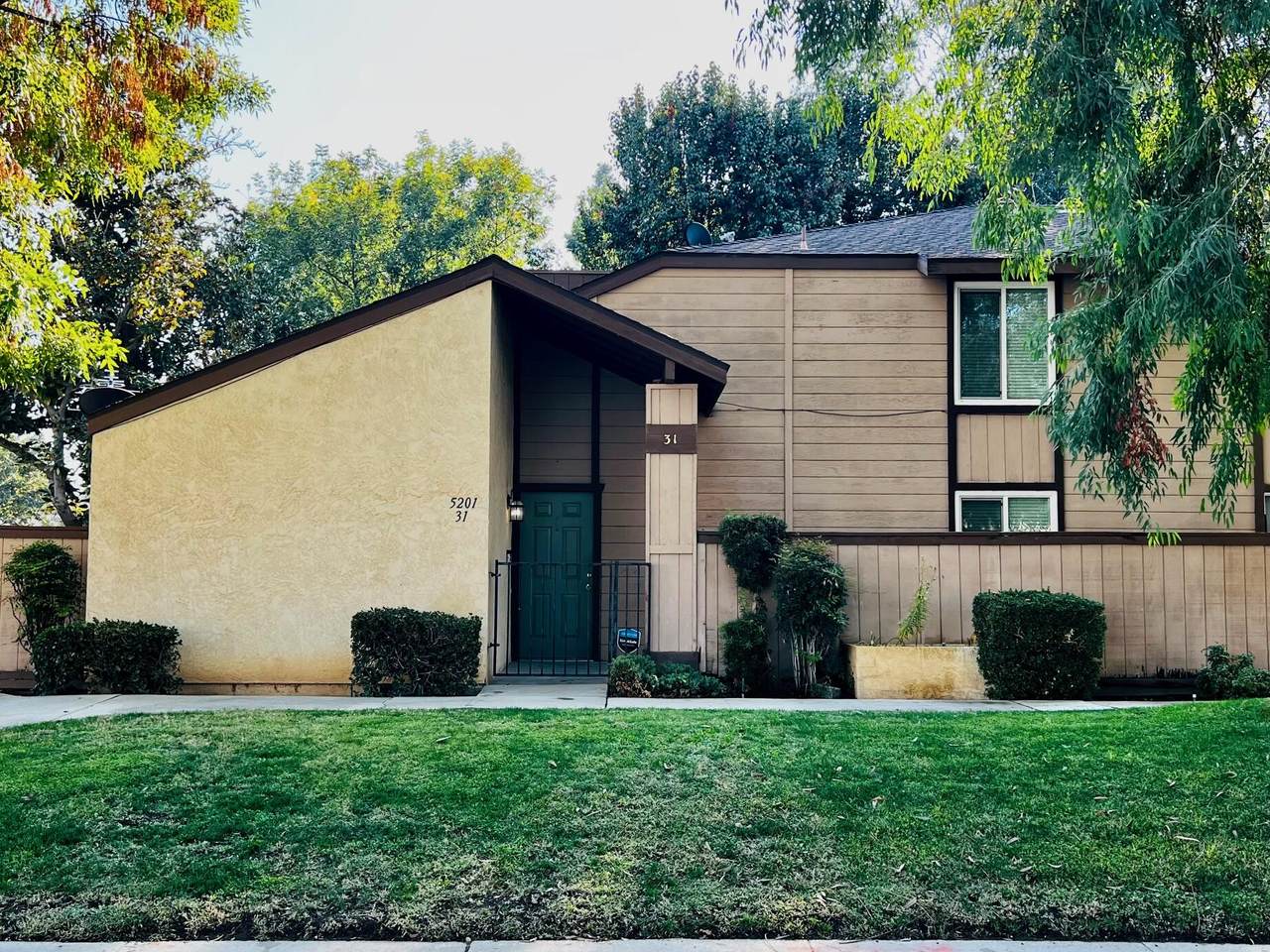 5201 Dunsmuir Rd Road - Photo 1