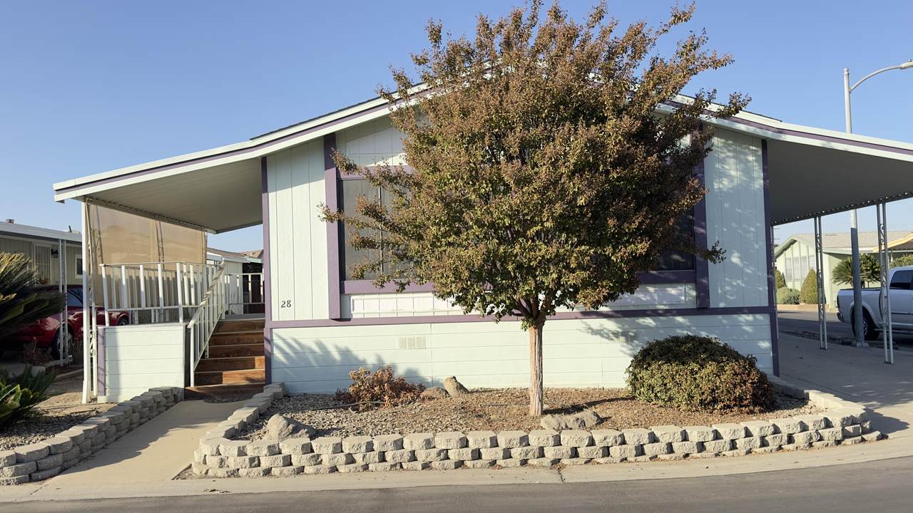 2459-28 Oaks Street - Photo 1