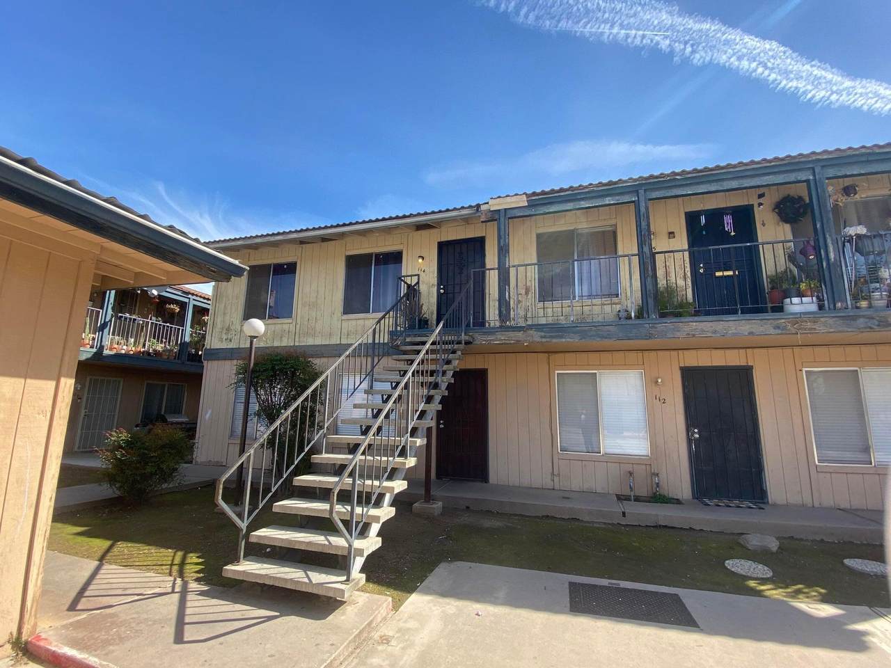 657-114 Parlier Avenue - Photo 1