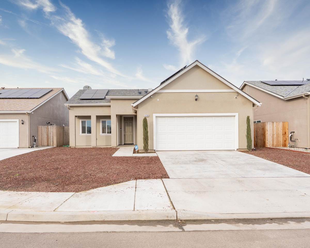 13760 Larkspur Way - Photo 1