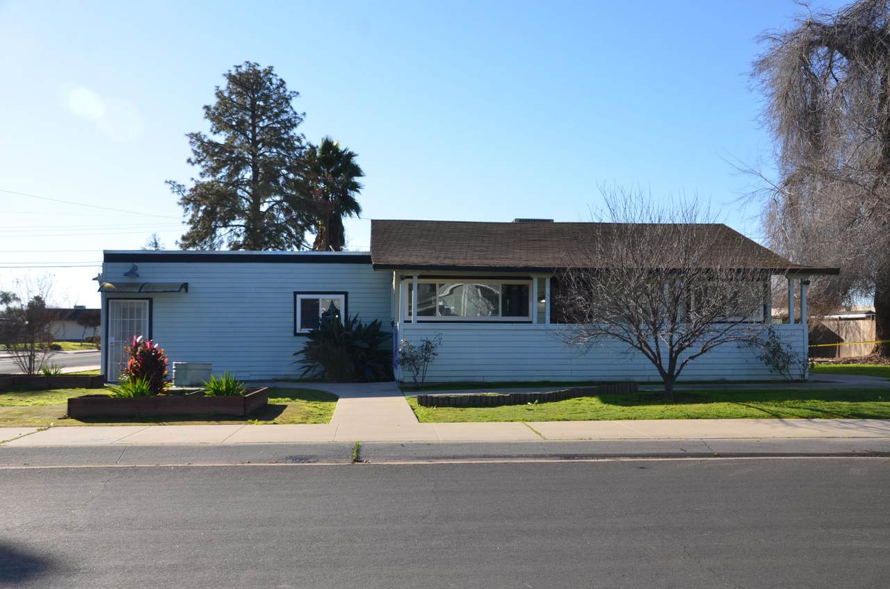 1837 Sunnyside Avenue - Photo 1