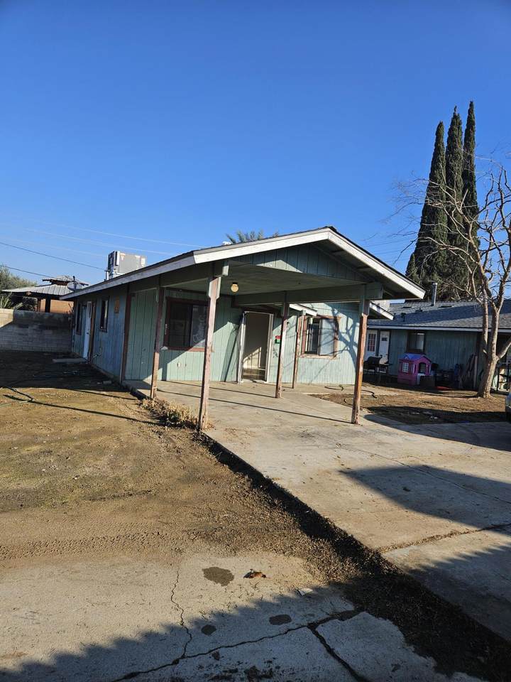 757 Sweetbriar Avenue - Photo 1