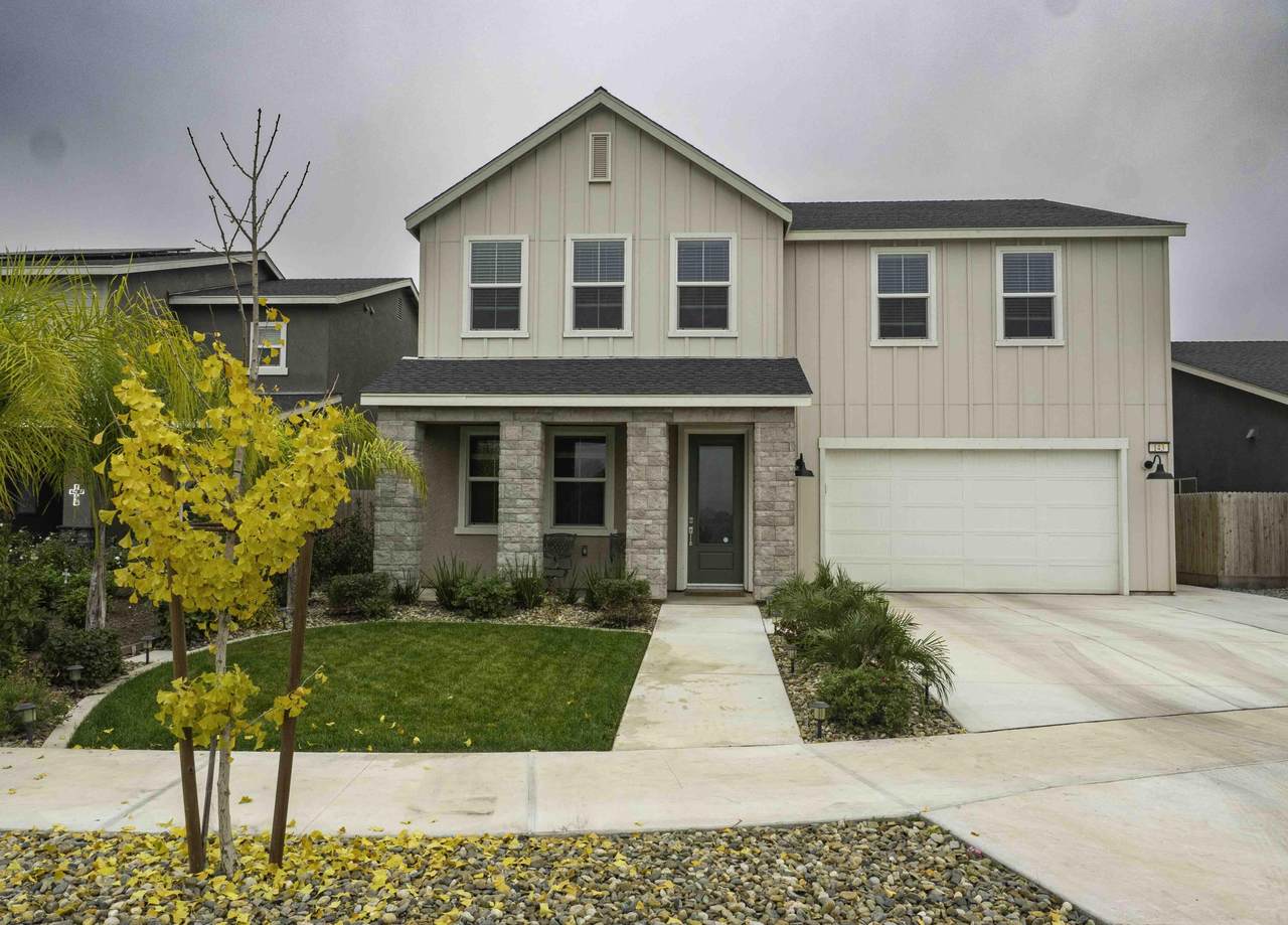 143 Riverway Drive - Photo 1