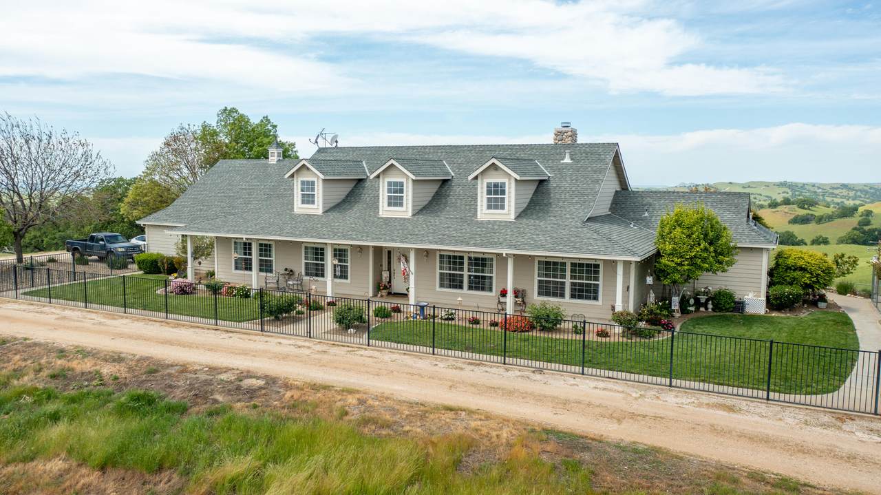 1985 White Rock Road - Photo 1