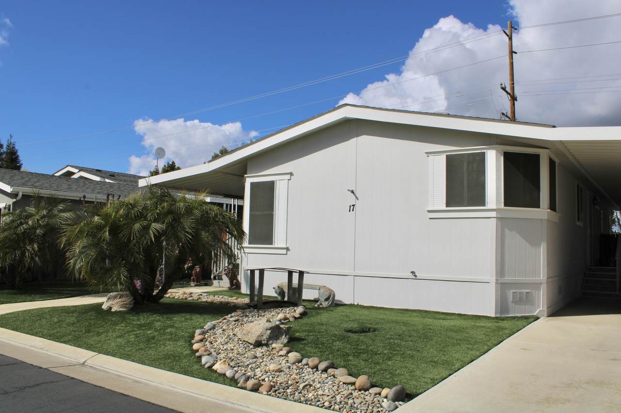 100-17 Westwood Street - Photo 1