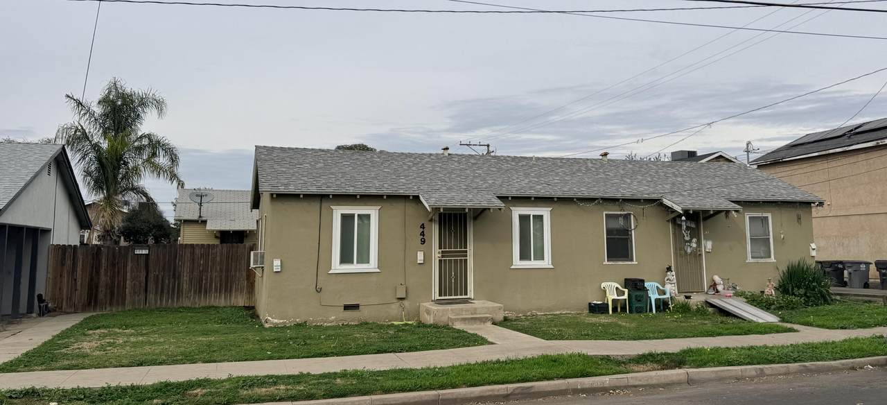 447 Maple Street - Photo 1