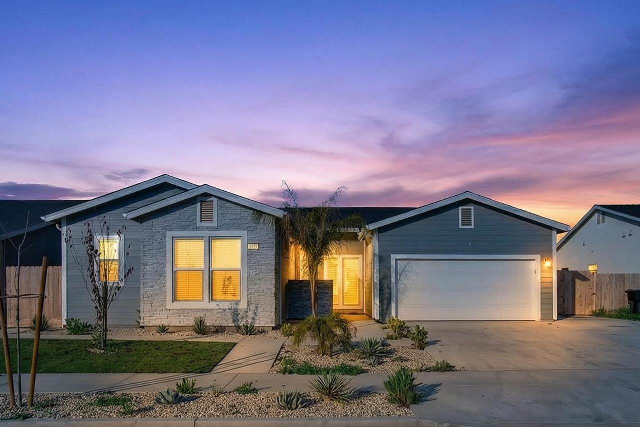 3735 Santa Fe Street - Photo 1