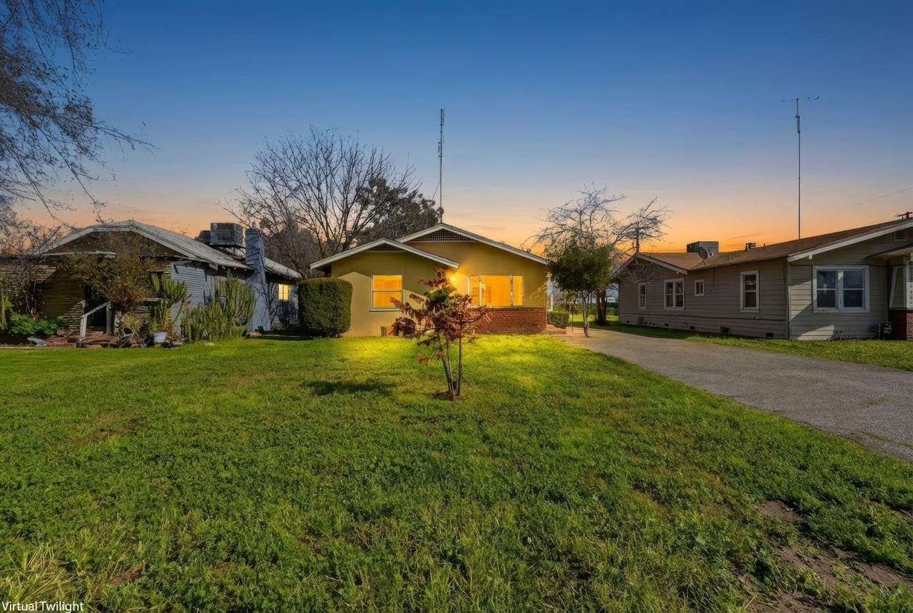 821 11th Avenue - Photo 1