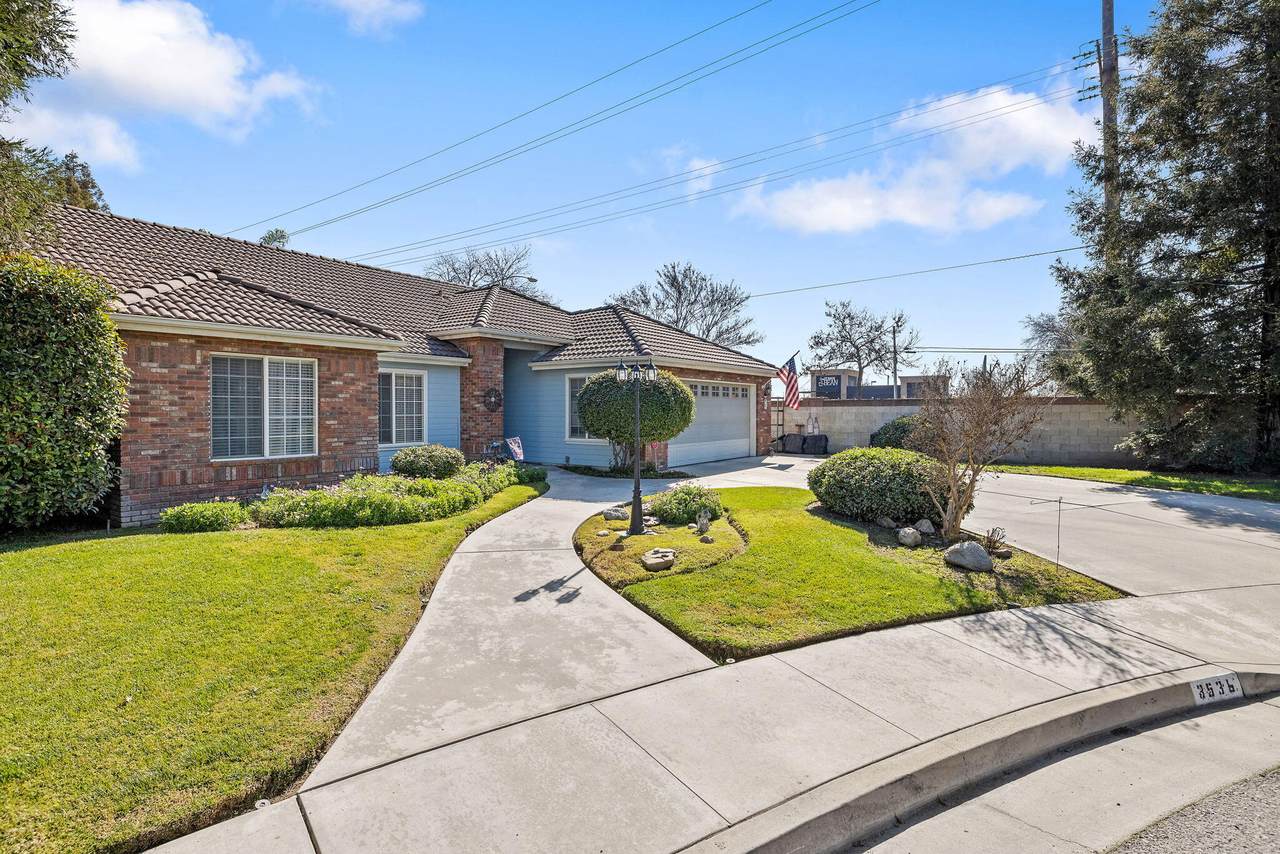 3536 Lincoln - Photo 1