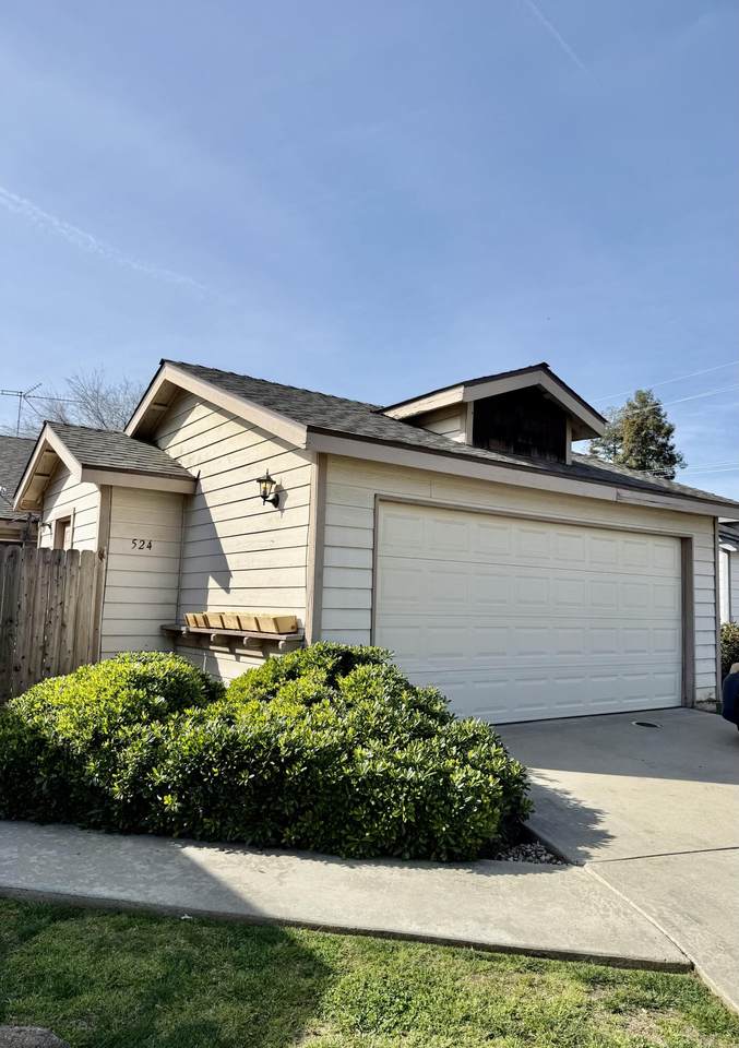 524 Velie Court - Photo 1