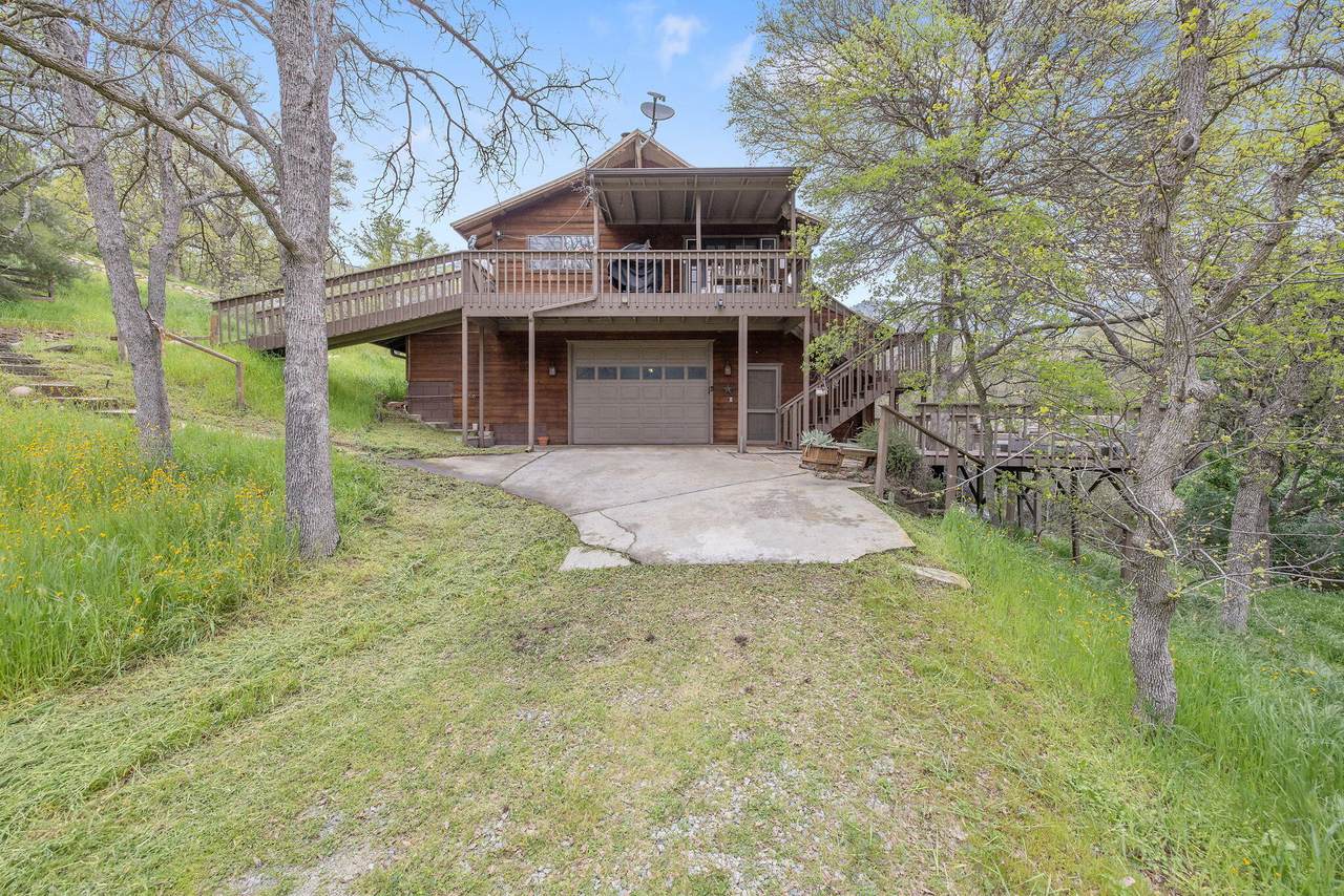 43677 Washburn Drive - Photo 1