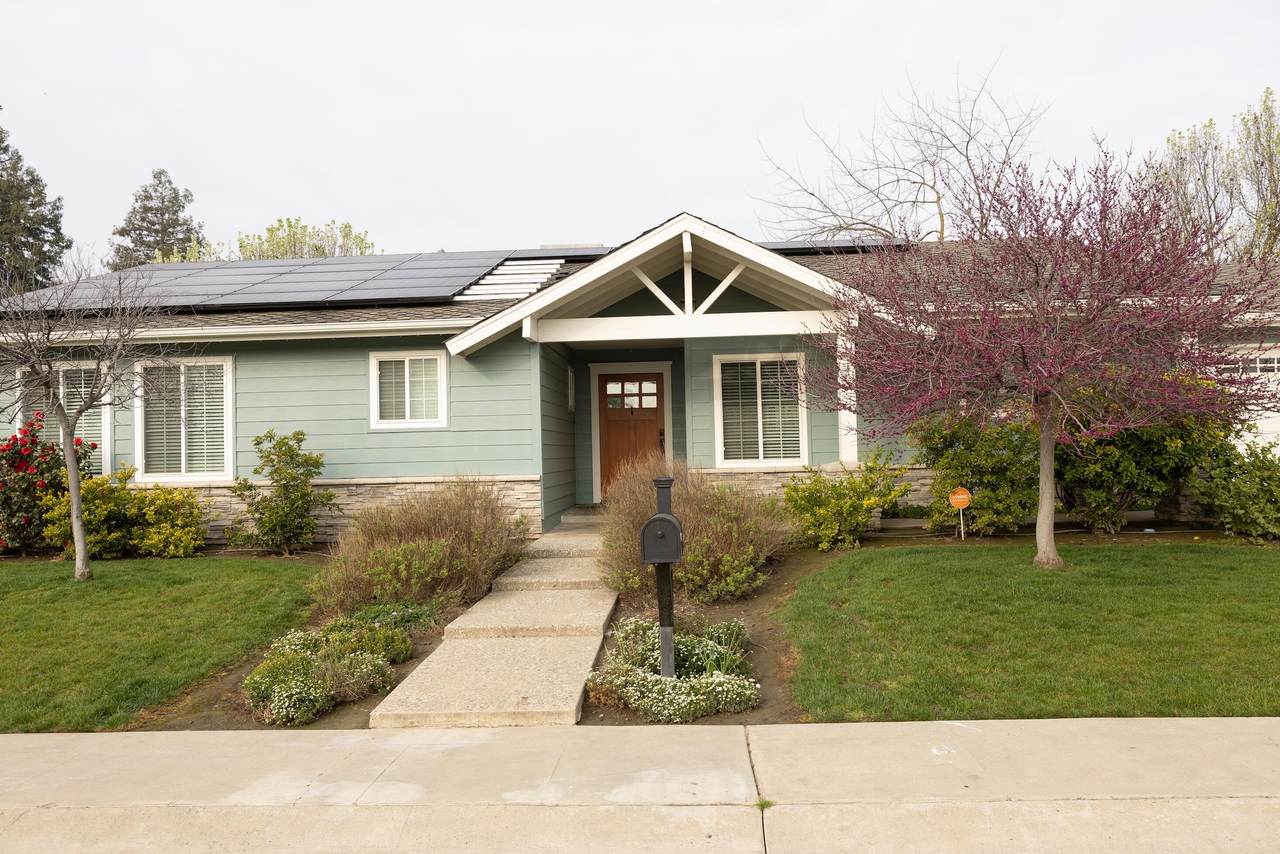 2623 Silvervale Street - Photo 1