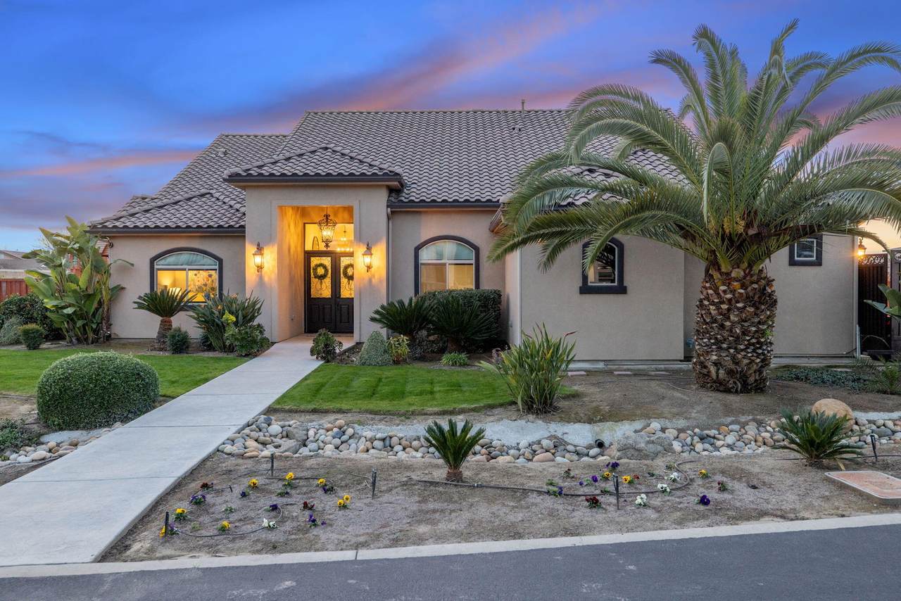 2433 Diamante Drive - Photo 1