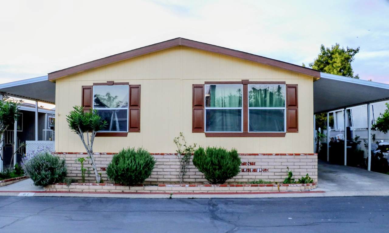 24922-91 Muirlands Boulevard - Photo 1