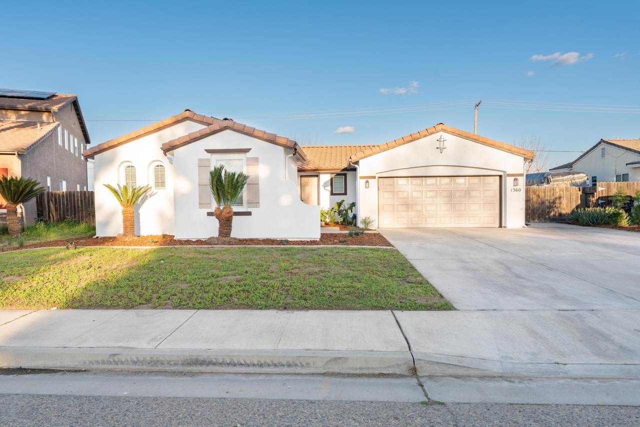 1360 Jennifer Way - Photo 1