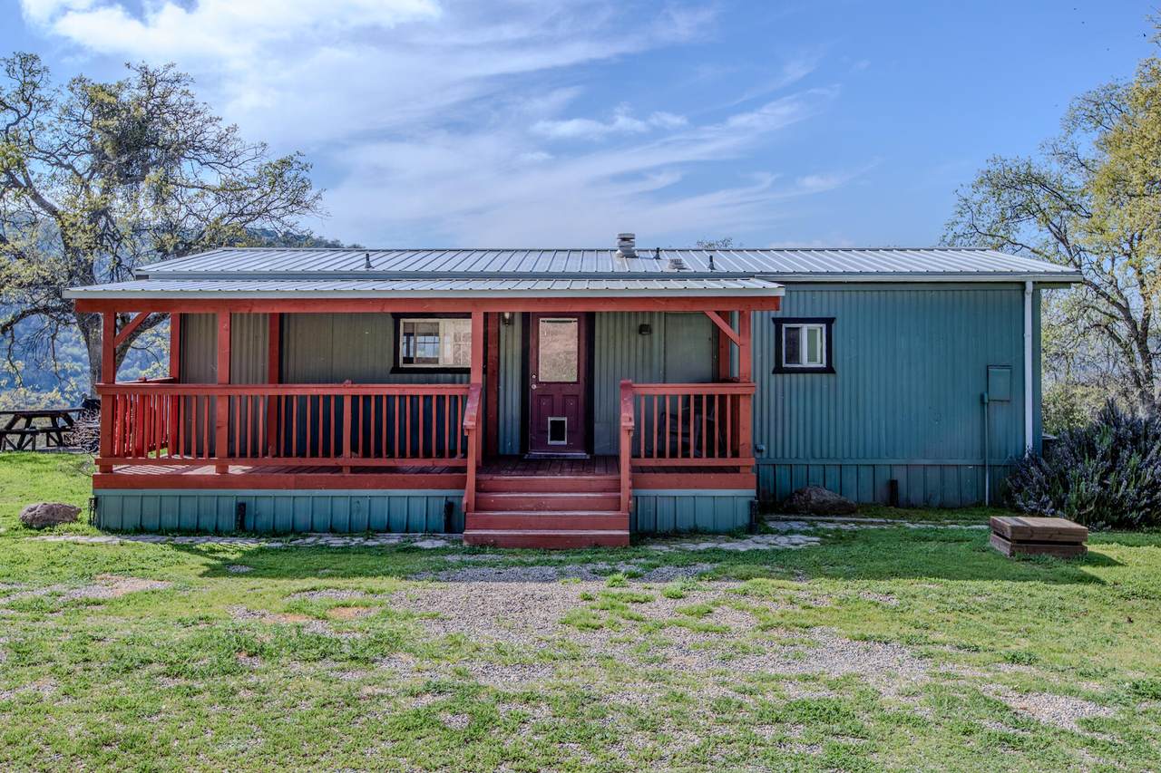 49980 Daffodil Lane - Photo 1