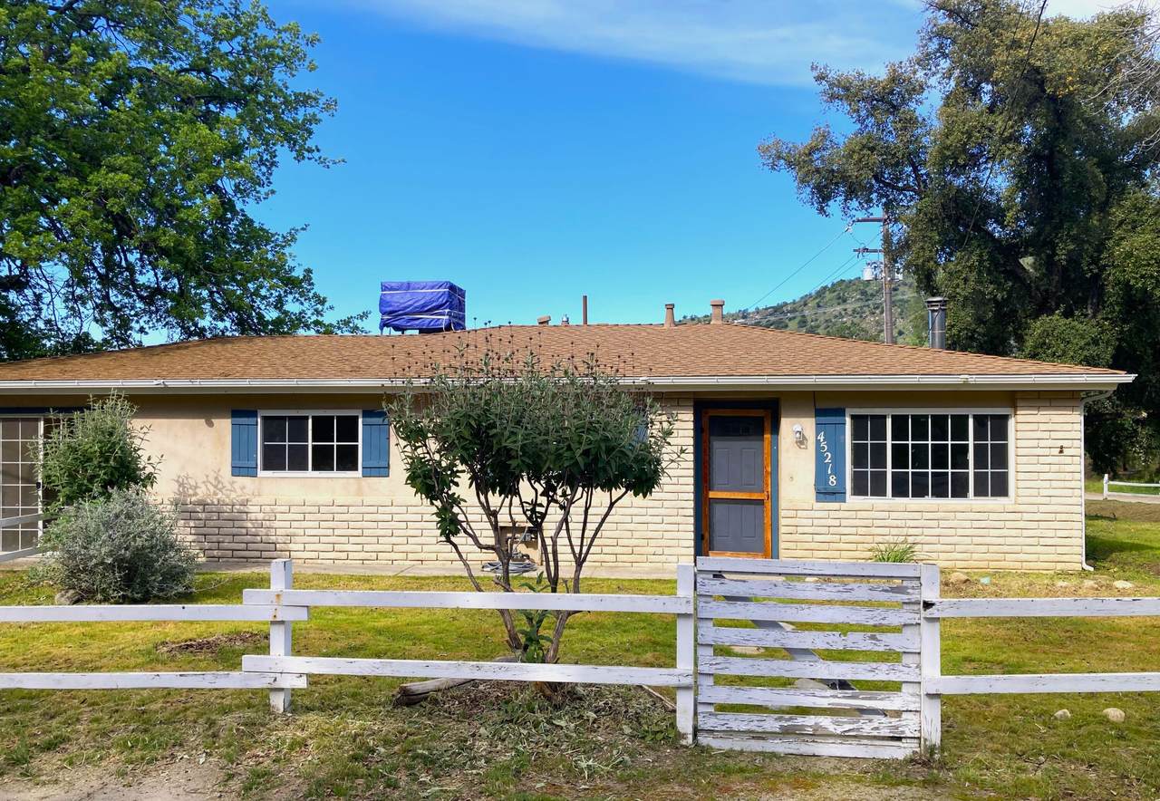 45218 Hammond Drive - Photo 1