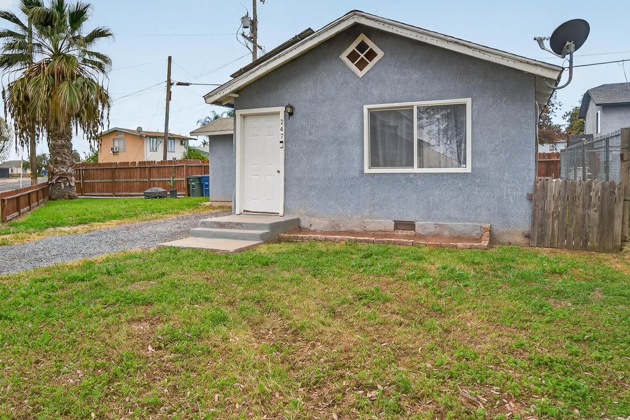 247 College - Photo 1
