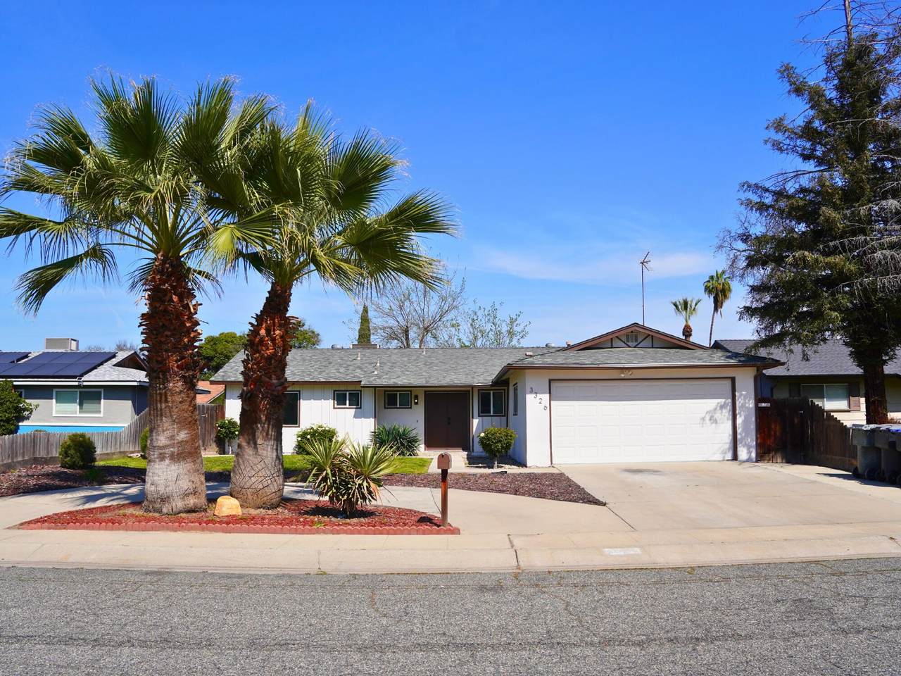 3326 Fairview Avenue - Photo 1