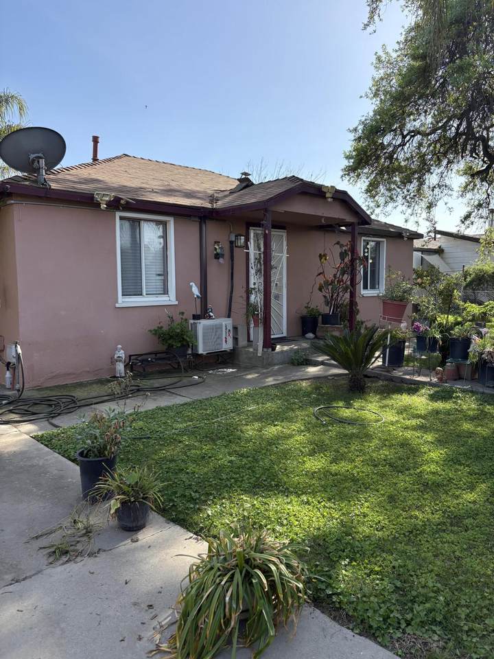 525 Prine Drive - Photo 1