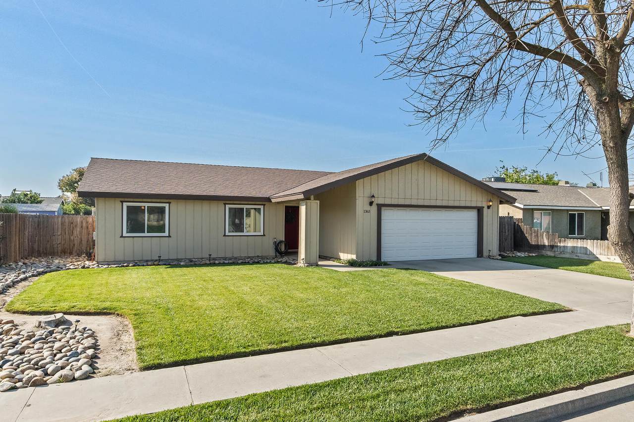 1363 Stanford Place - Photo 1