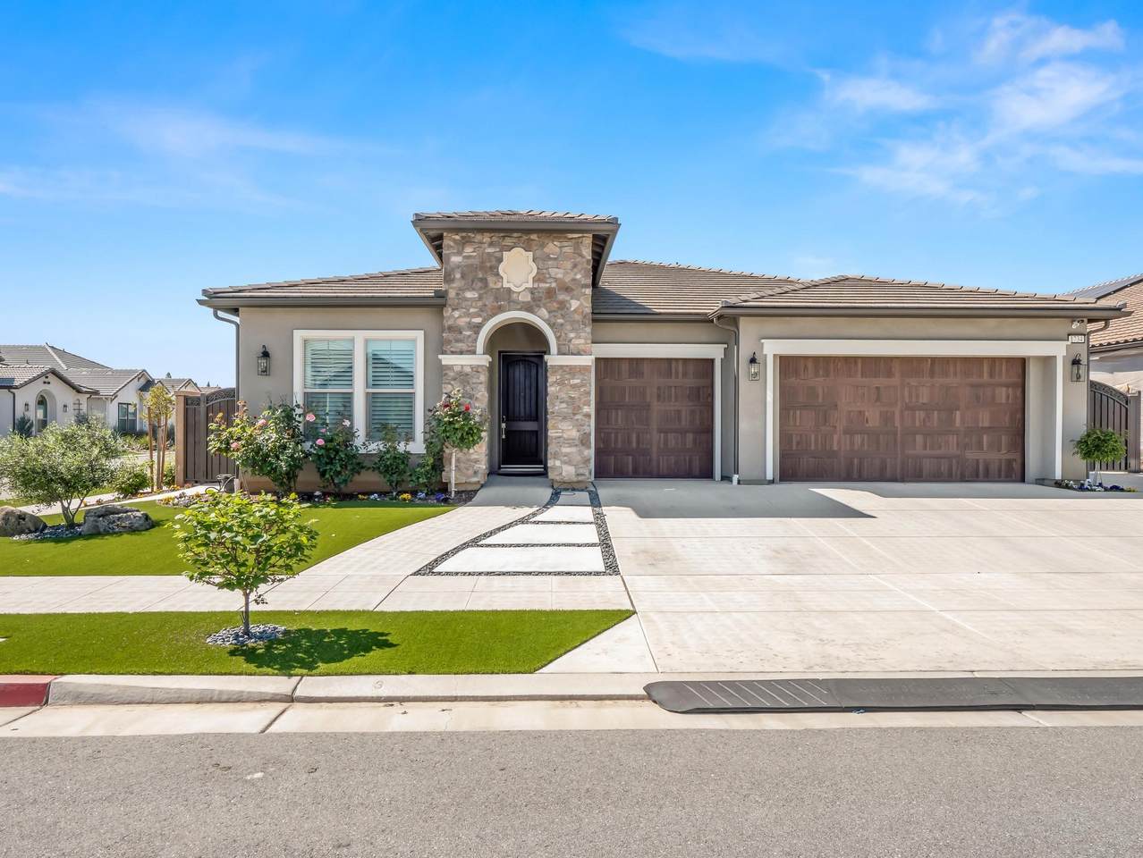 1734 Park Avenue - Photo 1