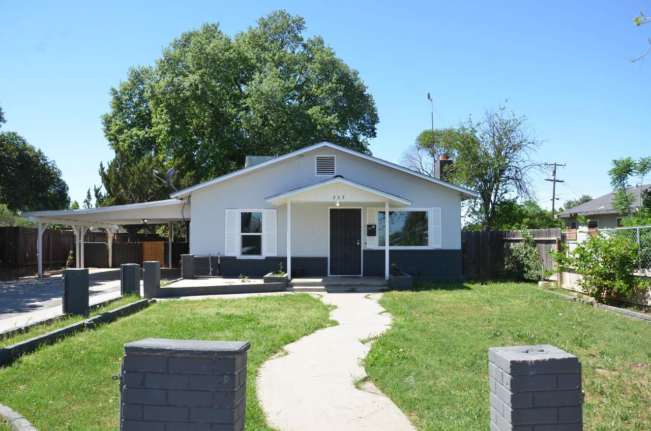 237 Smith Avenue - Photo 1
