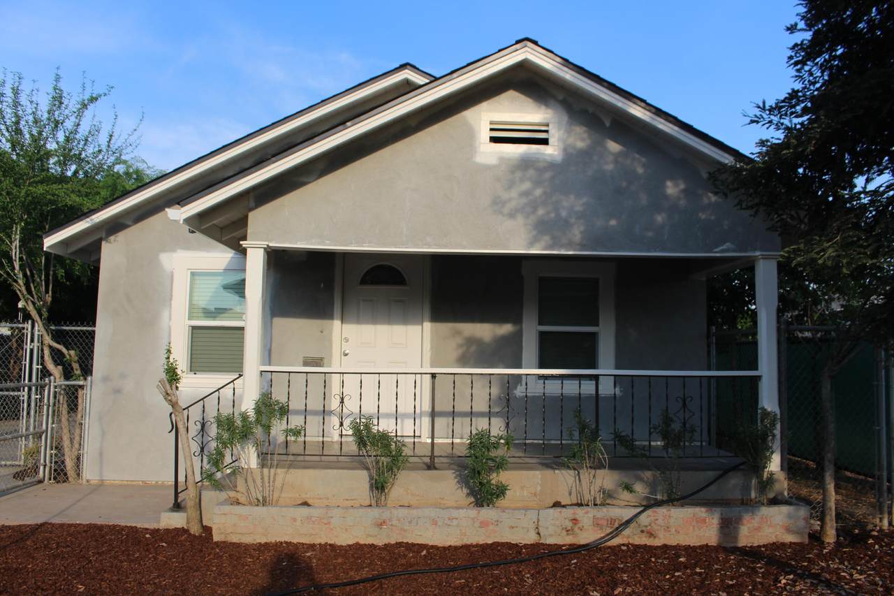 307 Orange Avenue - Photo 1